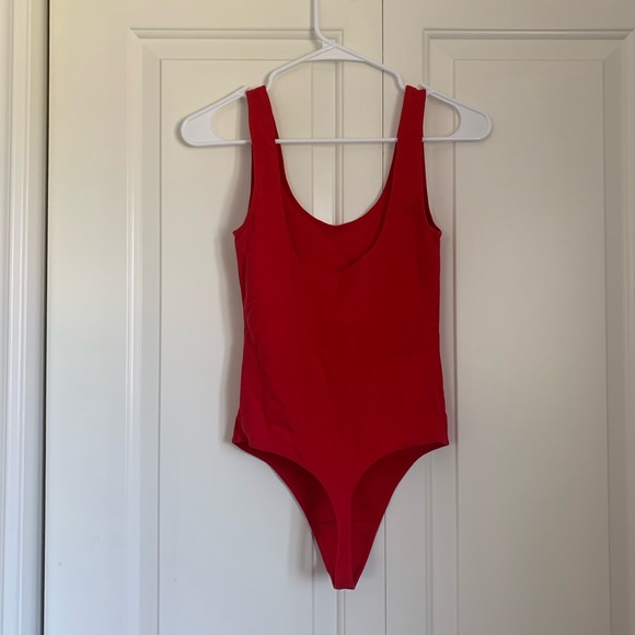 Red Bodysuit (Size Small). - Picture 3 of 4